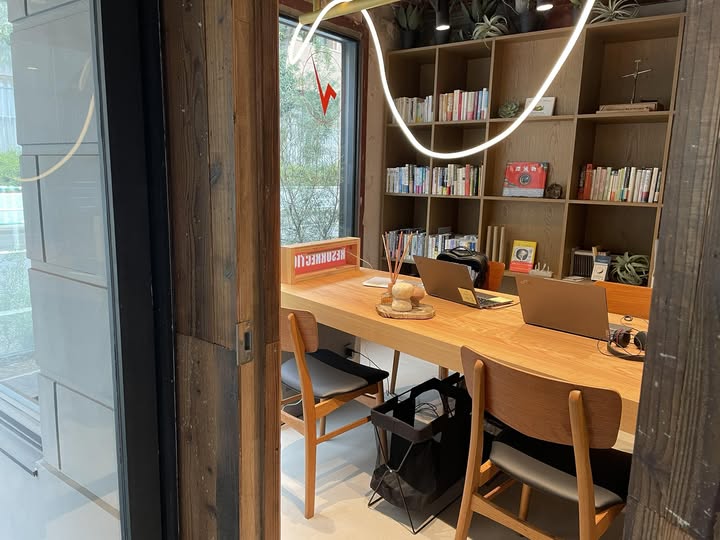 本日は代官山オフィスにて終日オンラインプログラム「ブーストロケット・フォロー」。